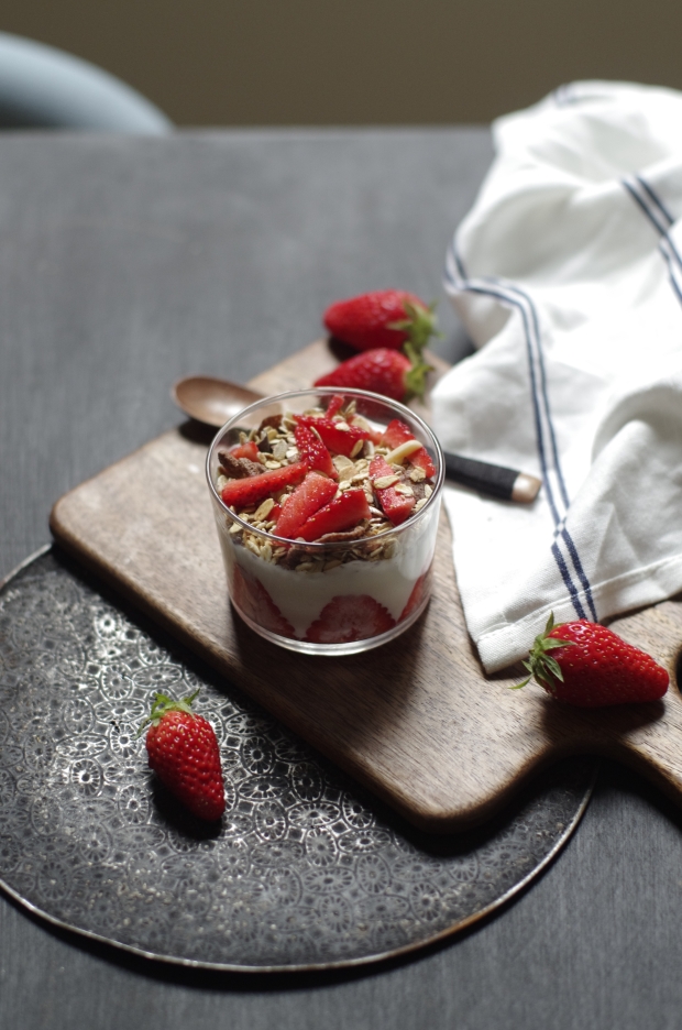 verrines yaourt fraises muesli 
